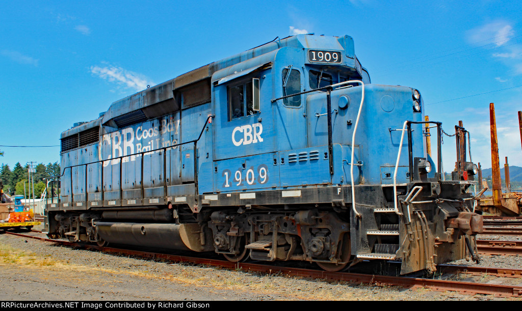 CBR 1909 Locomotive (GP30)